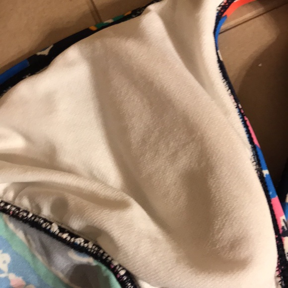 Liz Claiborne swim top 12 - Picture 4 of 6